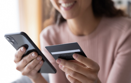 woman placing an order online