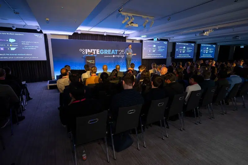 SnapLogic CTO Jeremiah Stone speaks to attendees at IGT London