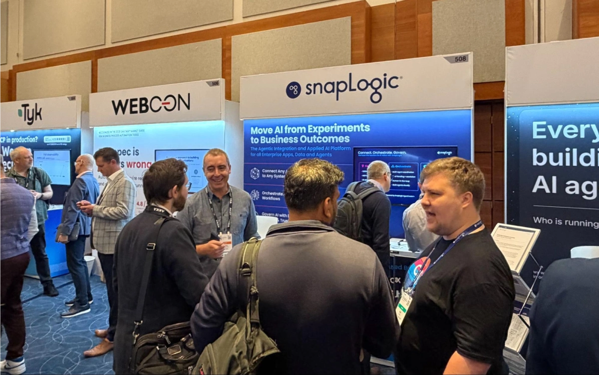 The SnapLogic team at Gartner Application Innovation & Business Solutions Summit in London